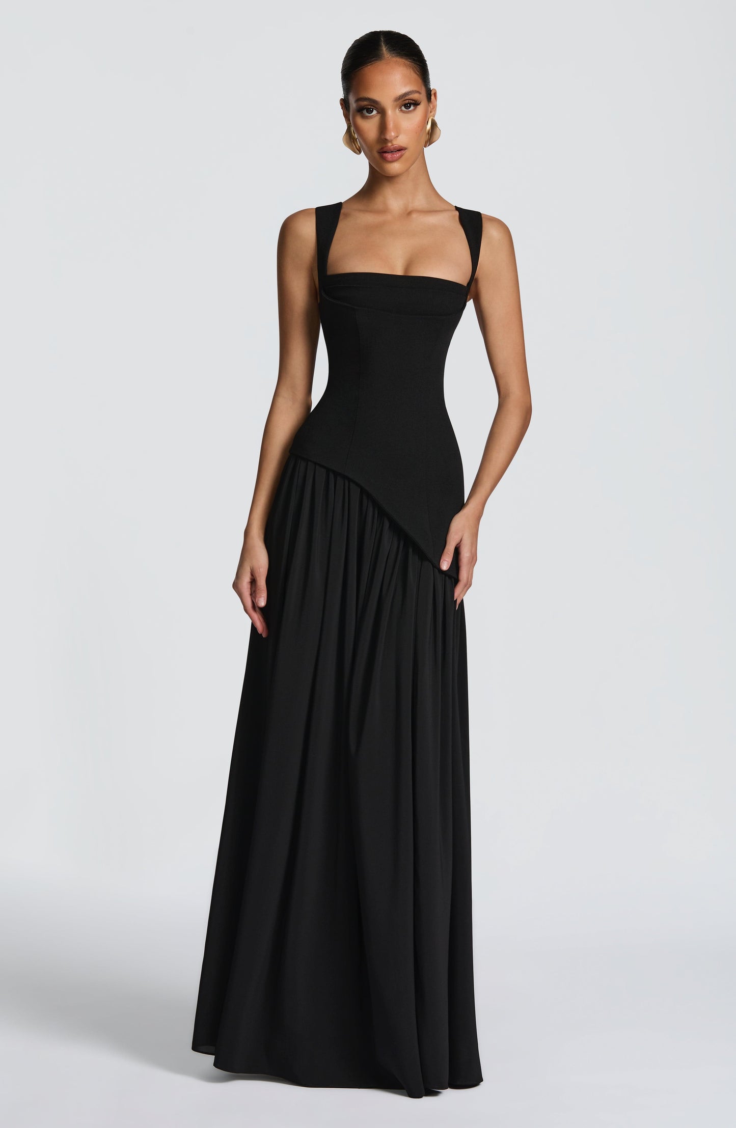 Aura - Robe Longue Noire Dos Lacé & Fendue