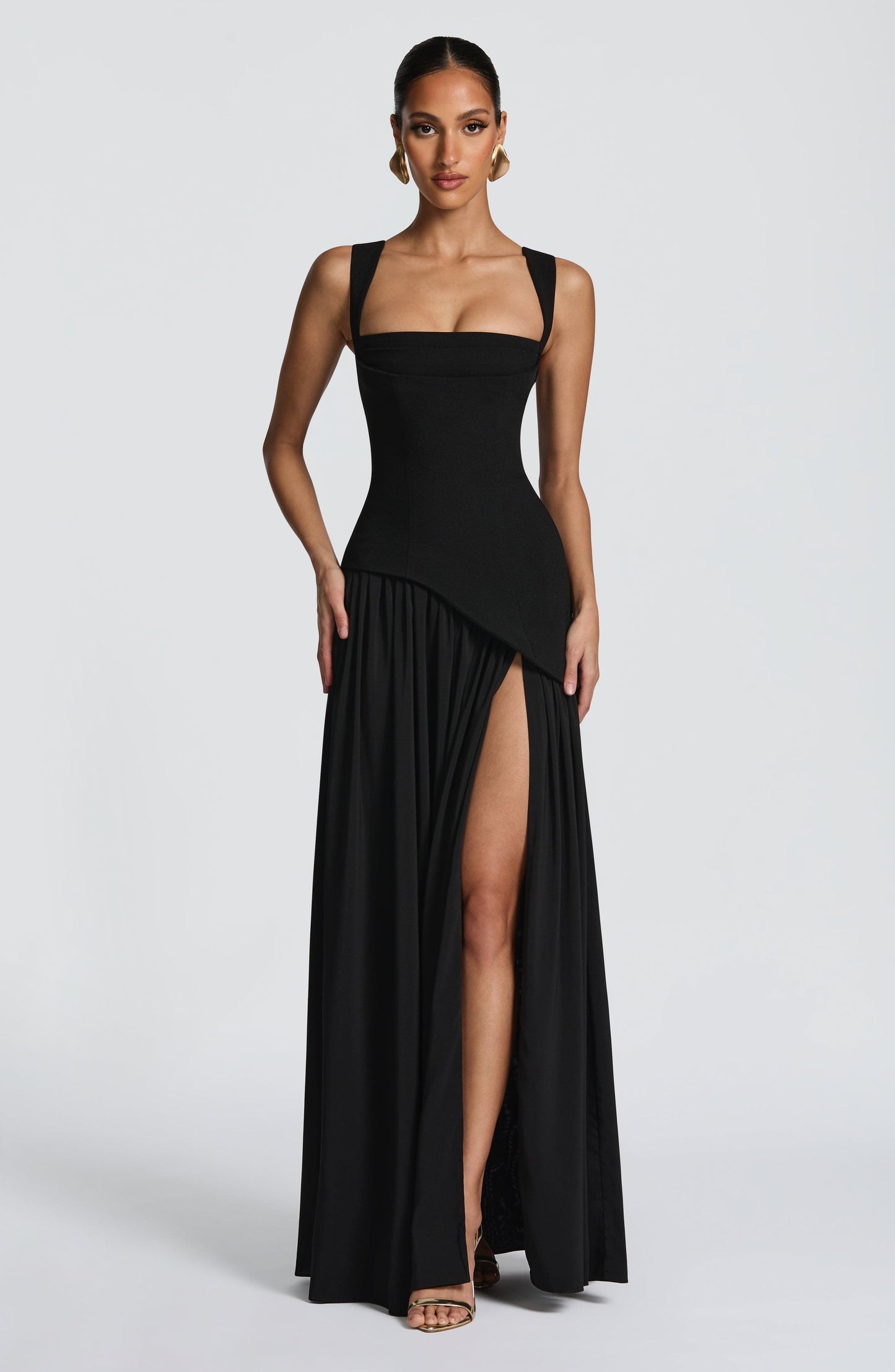 Aura - Robe Longue Noire Dos Lacé & Fendue